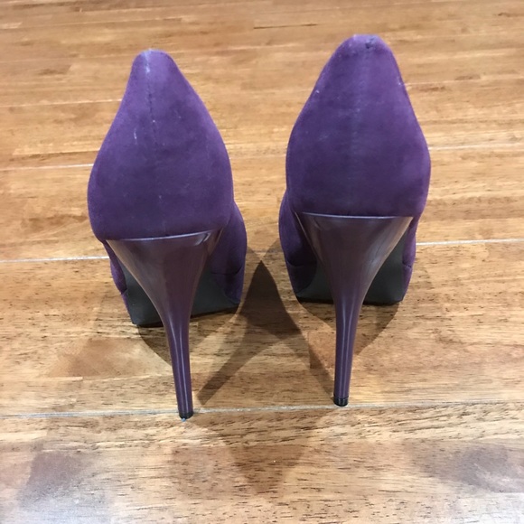 NWOT Glaze Purple Faux Suede Platform Pumps Size 8 - Picture 3 of 7